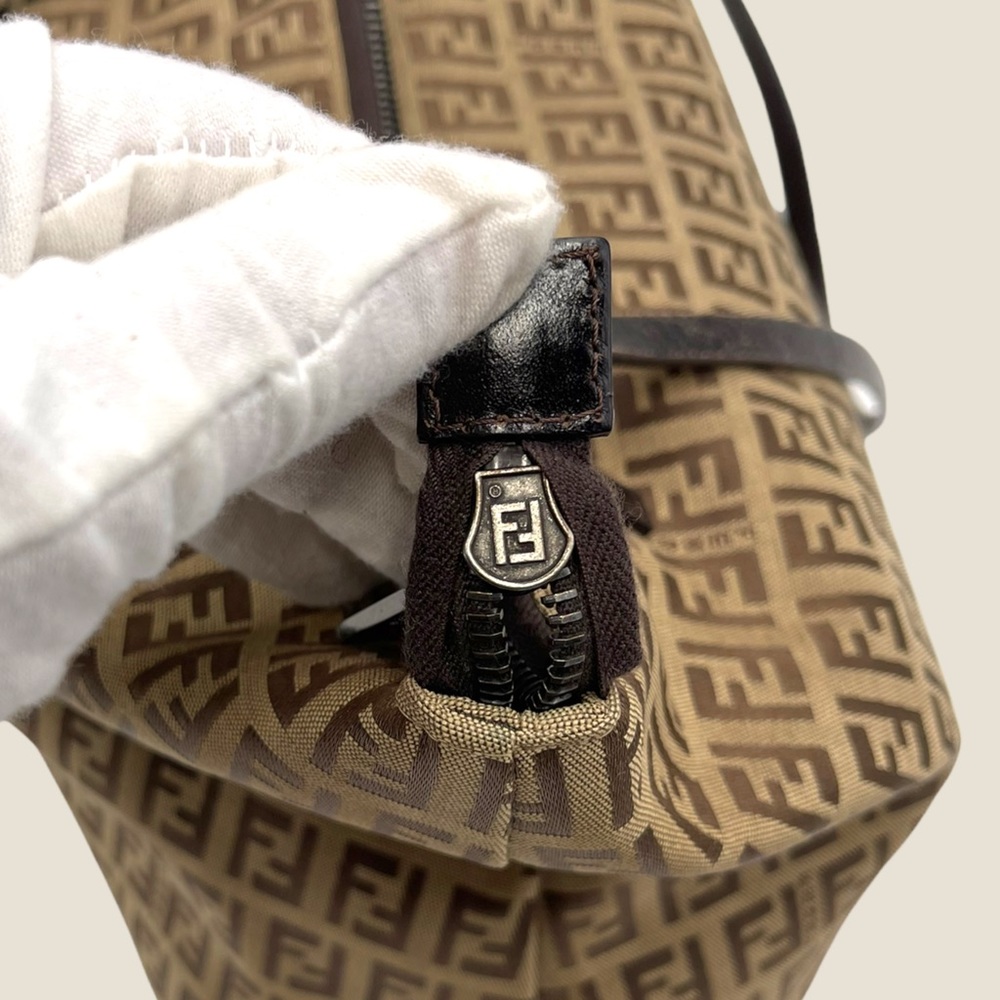 ✨SOLD✨Authentic Fendi Zucca Canvas Tote Bag - Picture 5 of 16